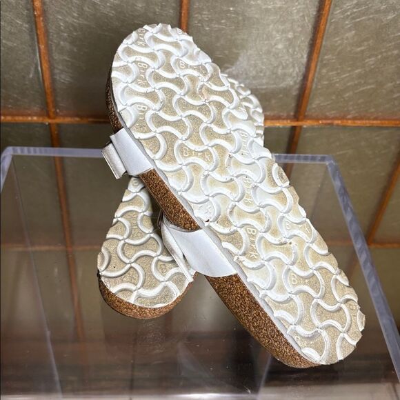 Birkenstock white leather Yao sandals - Picture 5 of 7